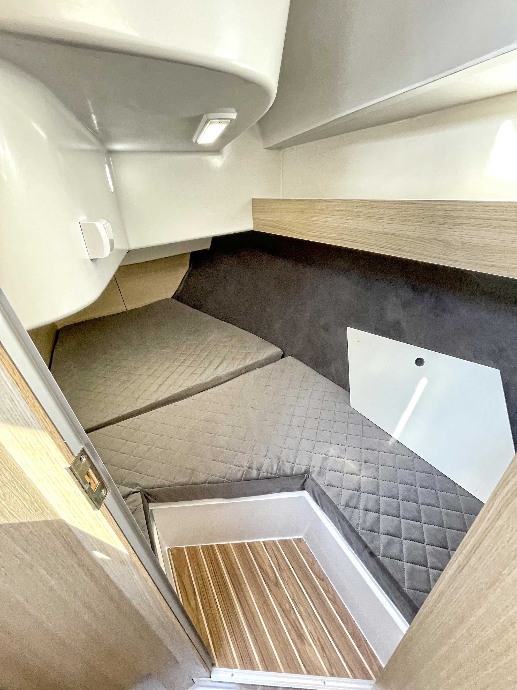 Altra27 czarter jachtów